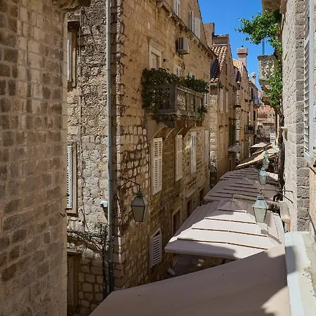 Nikol Dubrovnik
